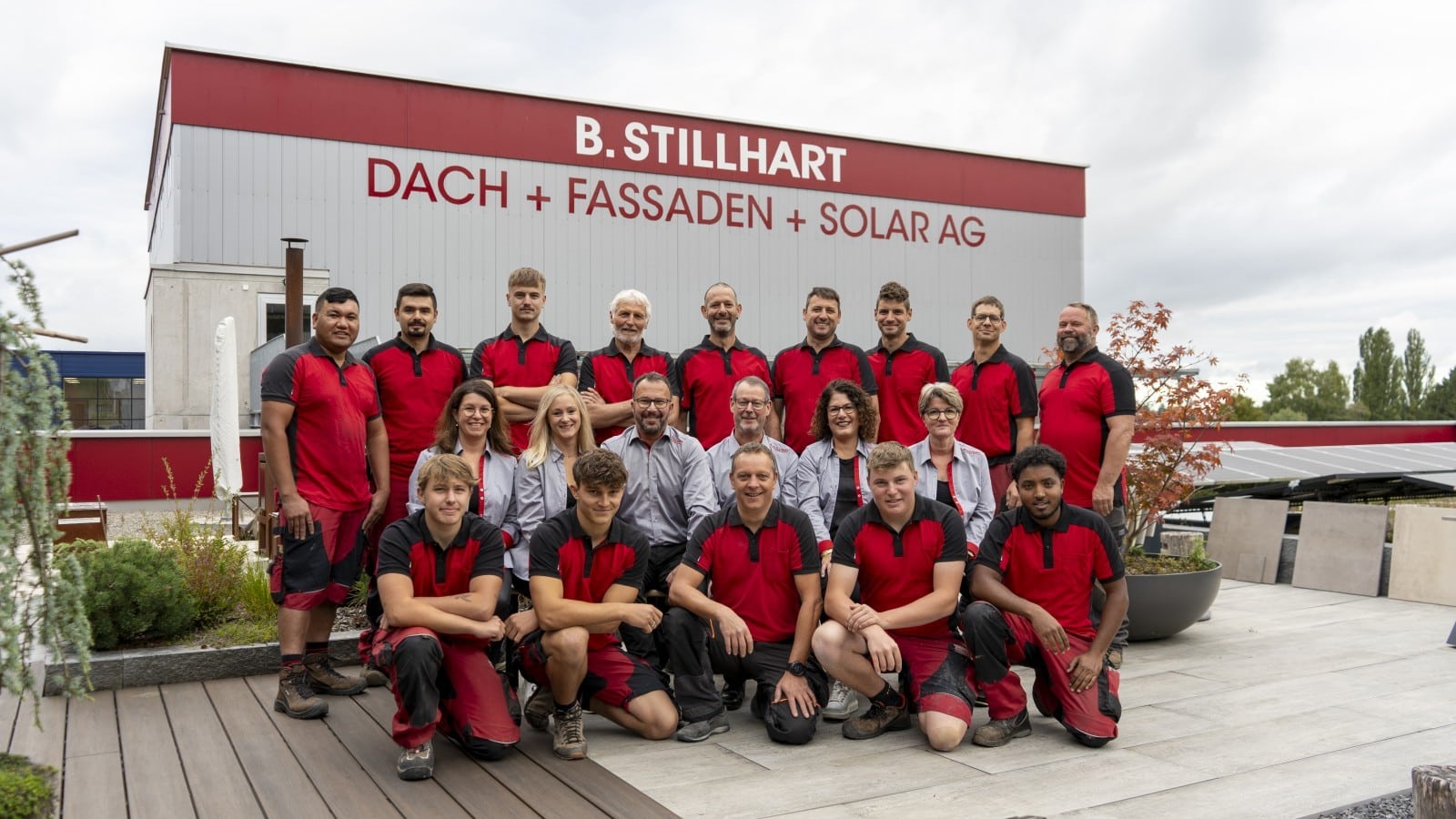 Frohe Festtage und einen erfolgreichen Start ins neue Jahr